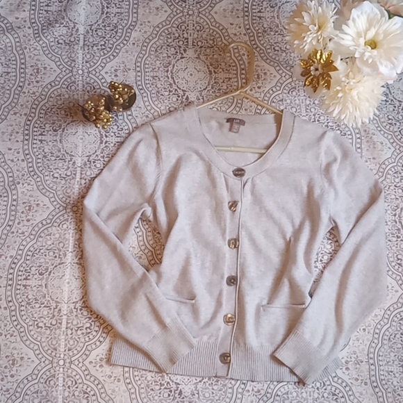 J Jill short button down cardigan - Picture 6 of 15